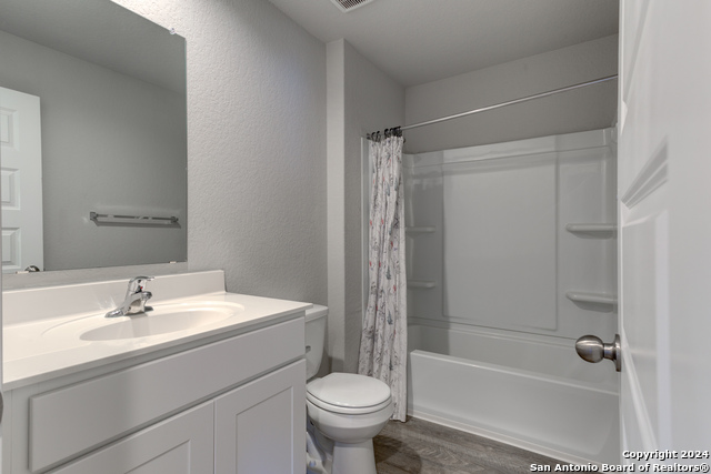 Image 23 of 31 For 1121 Gracie Way