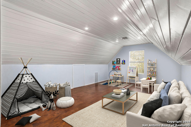 Image 12 of 23 For 26843 Nelson Hill