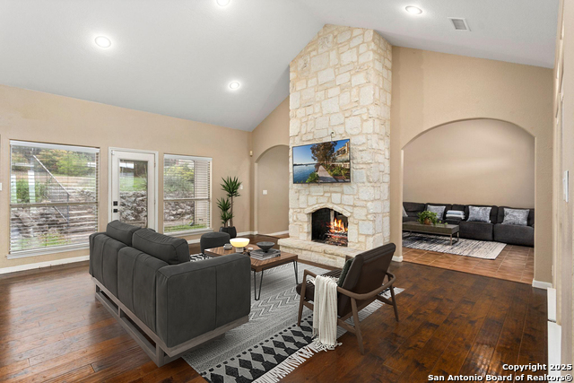 Image 5 of 23 For 26843 Nelson Hill