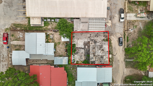 Image 5 of 8 For 108-106 Pear W