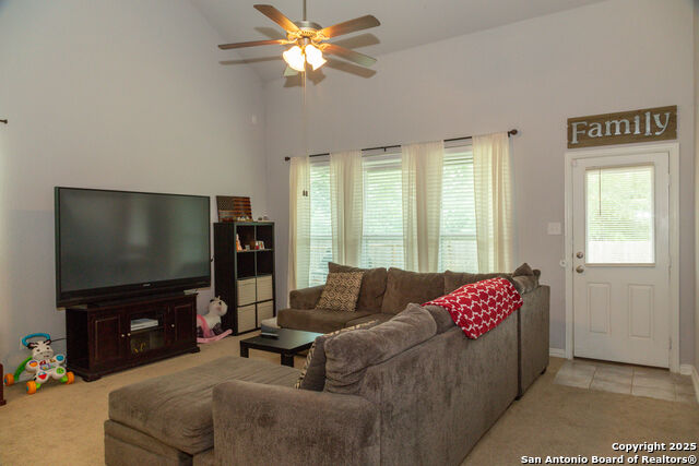 Image 10 of 39 For 8220 Robin Gate