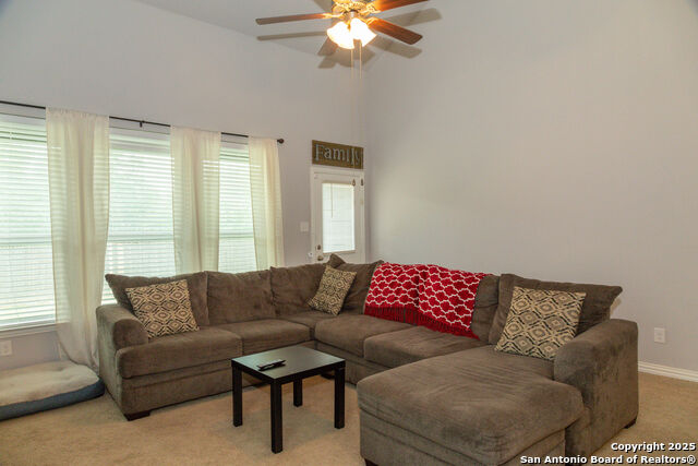 Image 12 of 39 For 8220 Robin Gate