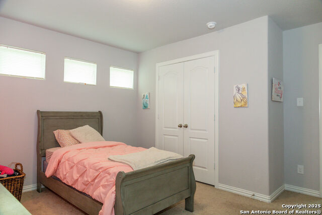 Image 28 of 39 For 8220 Robin Gate