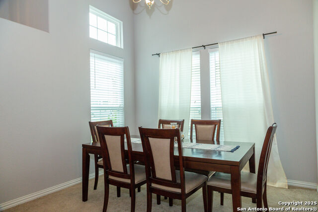 Image 3 of 39 For 8220 Robin Gate