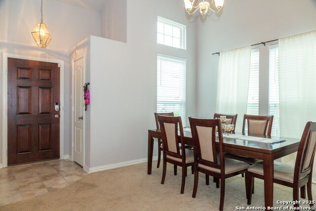 Image 4 of 39 For 8220 Robin Gate