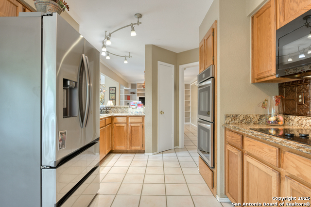 Listing photo id 9 for 8811 Silent Stream