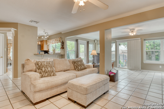 Listing photo id 10 for 8811 Silent Stream