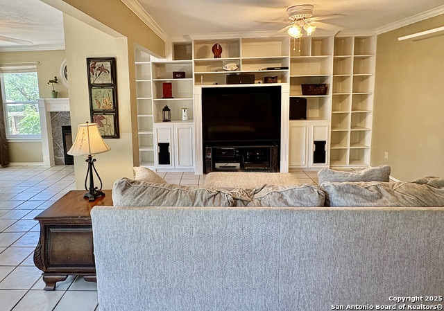 Listing photo id 11 for 8811 Silent Stream