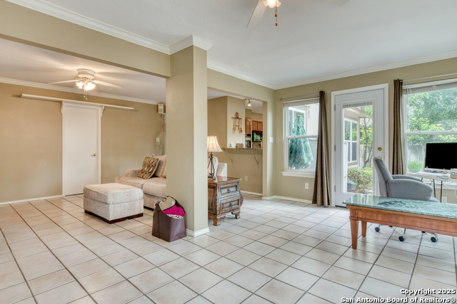 Listing photo id 13 for 8811 Silent Stream