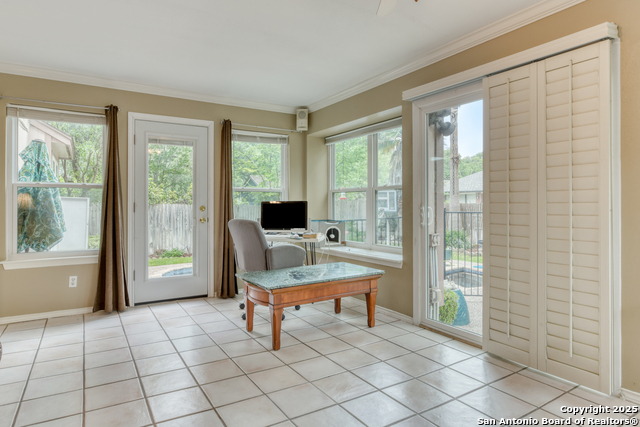 Listing photo id 14 for 8811 Silent Stream
