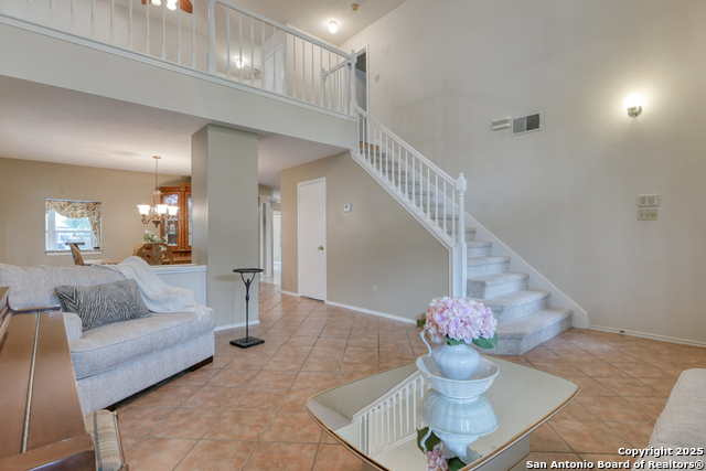 Listing photo id 16 for 8811 Silent Stream