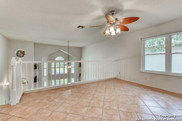 Listing photo id 17 for 8811 Silent Stream