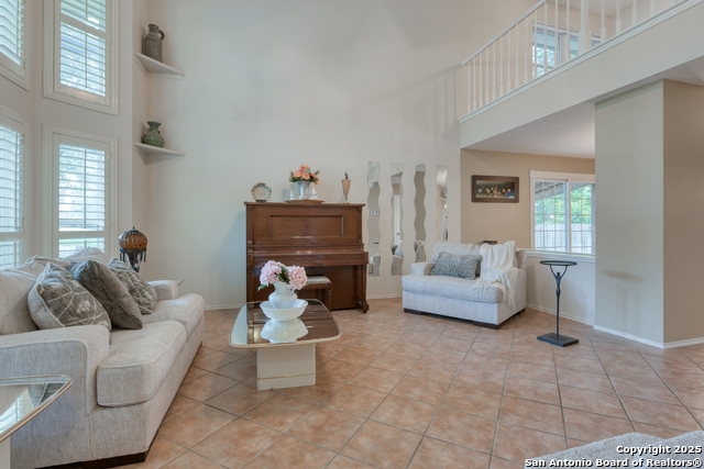 Listing photo id 3 for 8811 Silent Stream