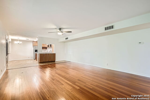 Image 8 of 44 For 7052 Tree Bend