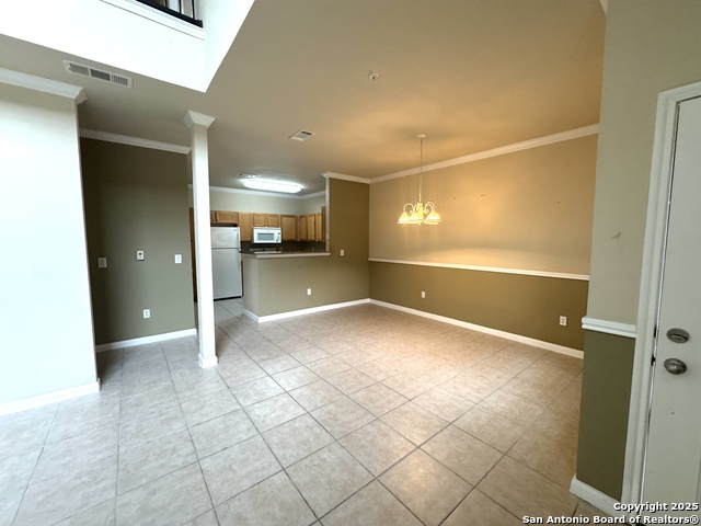 Image 17 of 50 For 6160 Eckhert  103