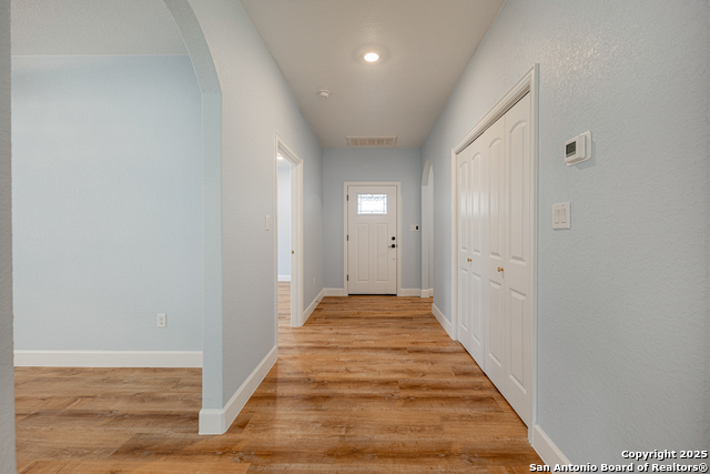 Listing photo id 23 for 715 Sunglo  