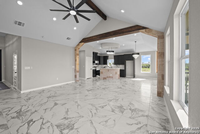 Listing photo id 8 for 165 Flor Del Sol
