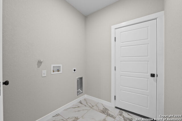 Listing photo id 17 for 165 Flor Del Sol