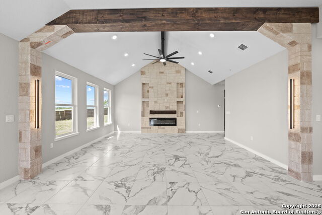 Listing photo id 26 for 165 Flor Del Sol