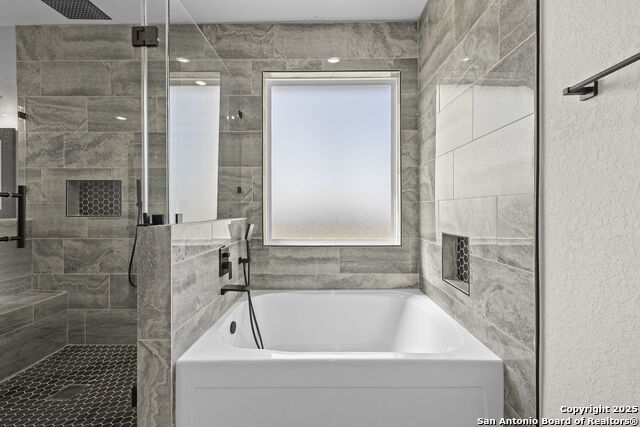 Listing photo id 40 for 165 Flor Del Sol