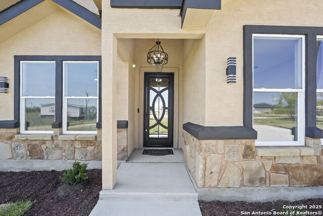 Listing photo id 3 for 165 Flor Del Sol