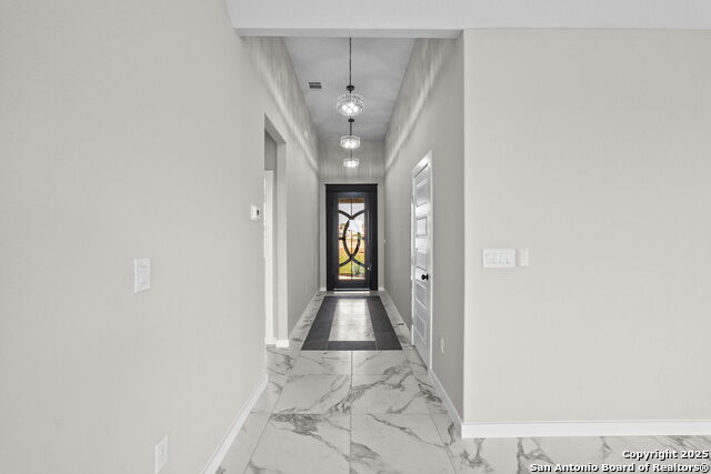 Listing photo id 5 for 165 Flor Del Sol