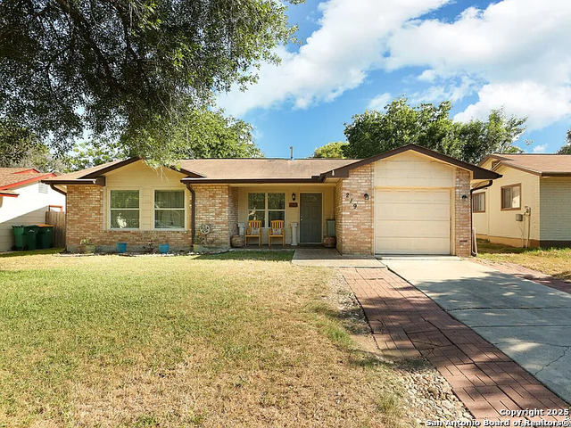 Details for 219 Royal  , Converse, TX 78109