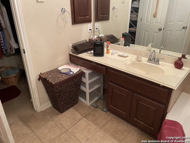 Image 36 of 70 For 24103 Waterhole Ln