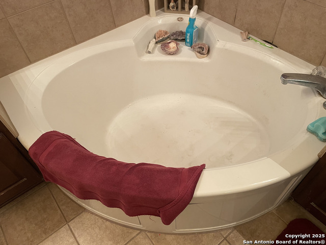 Image 37 of 70 For 24103 Waterhole Ln