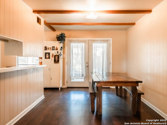 Image 9 of 18 For 413 Lindbergh Blvd. E