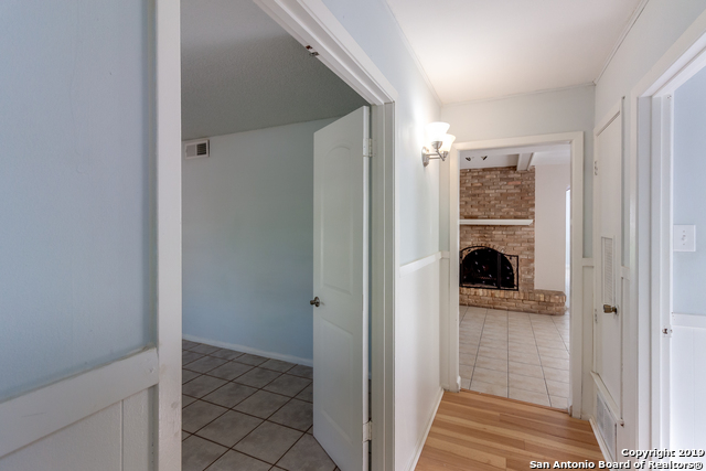 Image 4 of 25 For 10514 Millspring