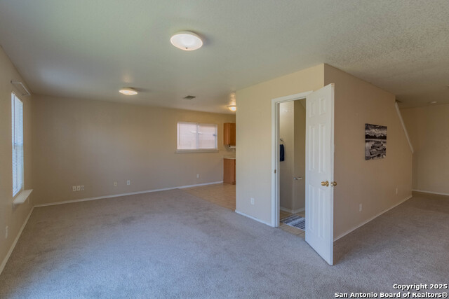 Listing photo id 8 for 6319 Wild Flower Way