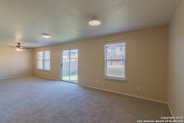 Listing photo id 10 for 6319 Wild Flower Way