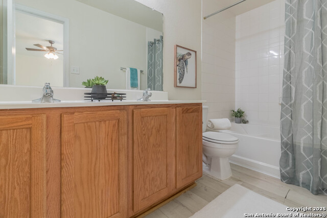 Listing photo id 27 for 6319 Wild Flower Way