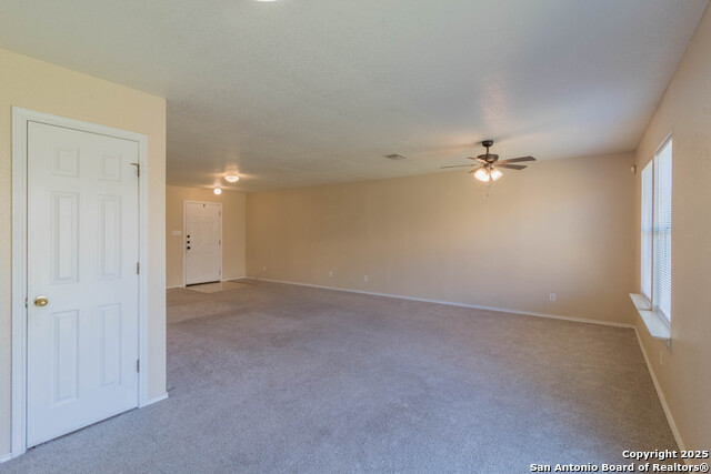 Listing photo id 7 for 6319 Wild Flower Way