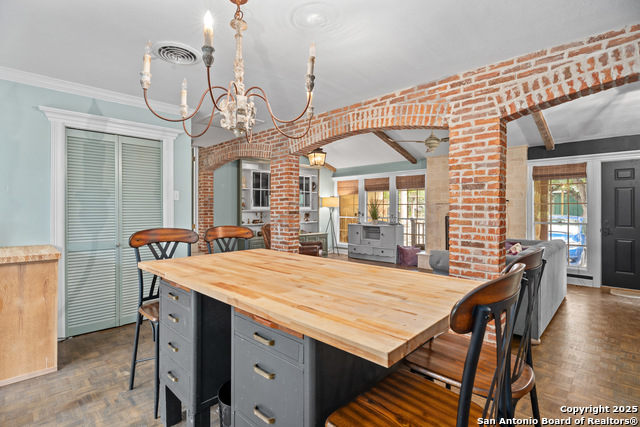 Listing photo id 10 for 24159 Boerne Stage Rd