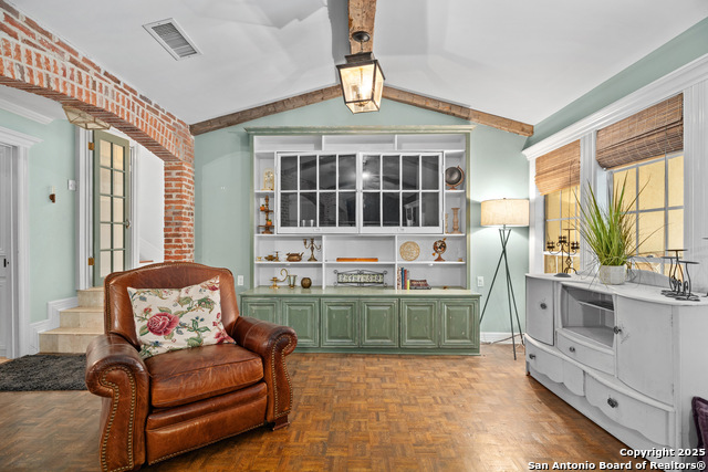 Listing photo id 11 for 24159 Boerne Stage Rd