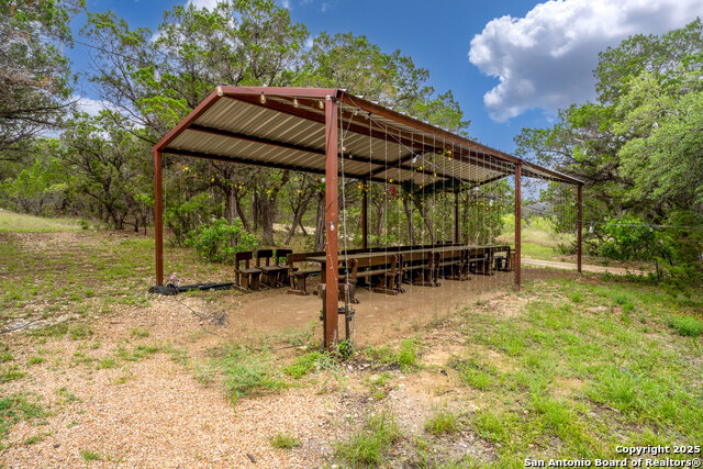 Listing photo id 37 for 24159 Boerne Stage Rd