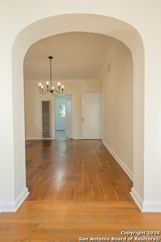 Listing photo id 27 for 501 Furr