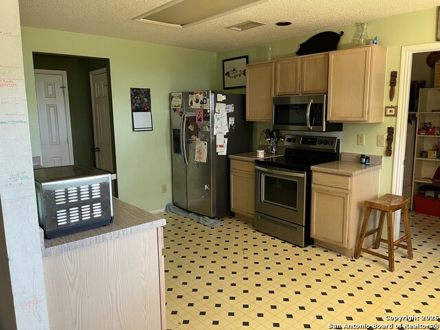 Image 7 of 24 For 8318 Tavern Pt