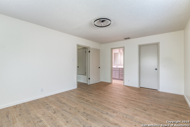 Image 15 of 25 For 2211 Oak Ranch