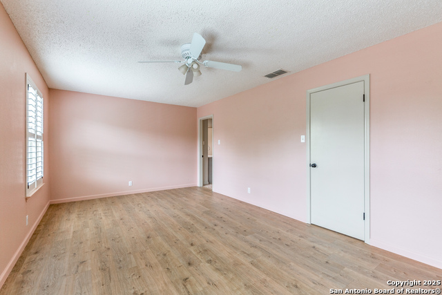 Image 17 of 25 For 2211 Oak Ranch