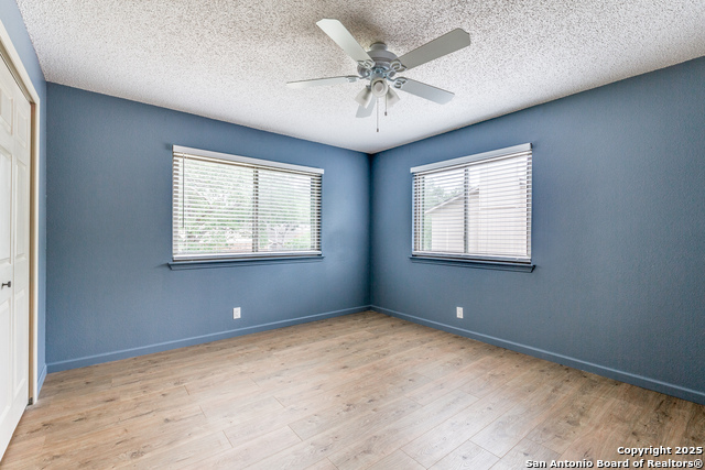 Image 18 of 25 For 2211 Oak Ranch
