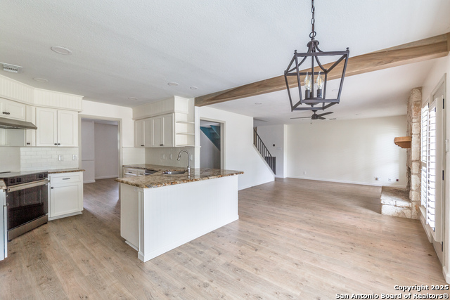 Image 4 of 25 For 2211 Oak Ranch