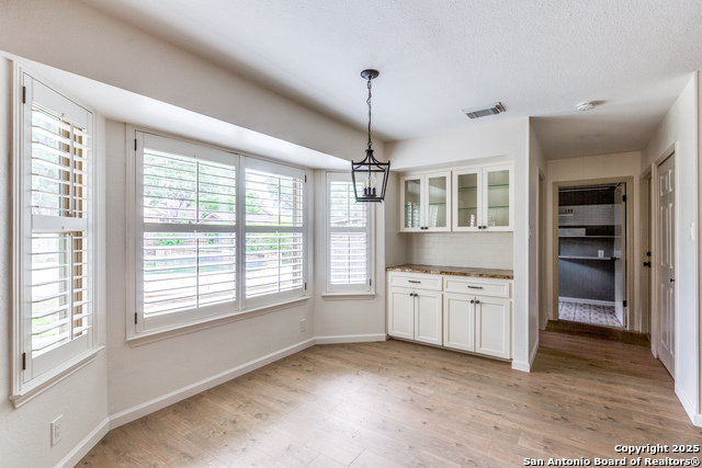 Image 7 of 25 For 2211 Oak Ranch