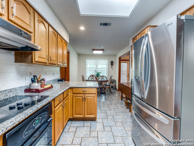 Image 10 of 29 For 2126 River Oaks