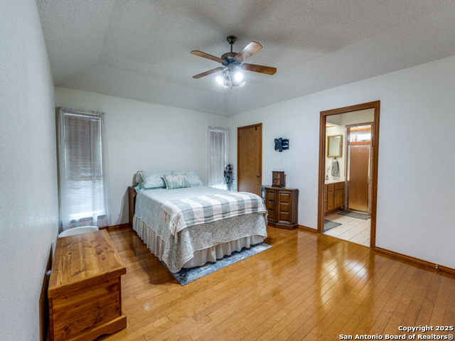 Image 12 of 29 For 2126 River Oaks