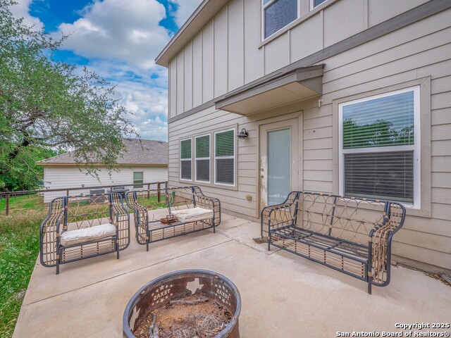 Image 32 of 39 For 120 Lakeview Ct