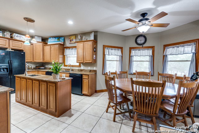 Listing photo id 10 for 1657 County Road 434