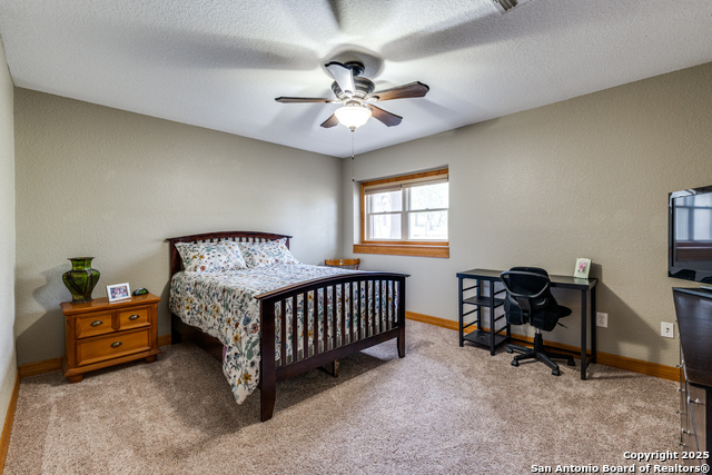 Listing photo id 25 for 1657 County Road 434